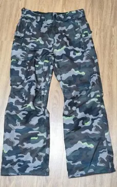 セット可能 QUIKSILVER DRYFLIGHT 迷彩 スノーボードパンツ - メルカリ