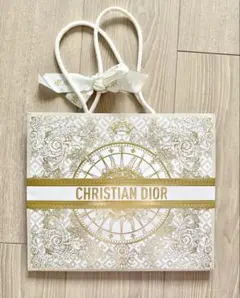 CHRISTIAN DIOR ショップ袋 ゴールド装飾　クリスマス限定