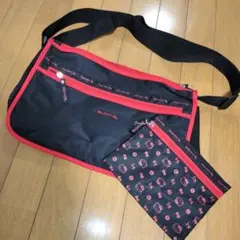 HELLO KITTY ショルダーバッグ 黒 赤