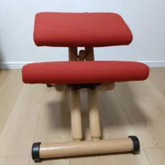 VARIER 姿勢矯正チェア ピンク ILLMUS骨盤をたてる勉強リモートワーク