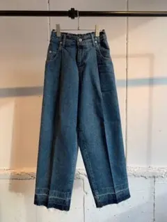 Neon sign wide denim slacs ダメージ加工のサムネイル