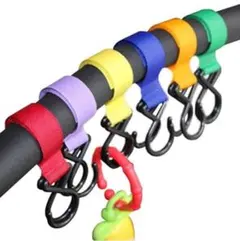【新品】オレンジ色１個　ベビーカーフック マルチフックのサムネイル