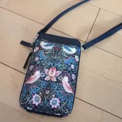 Item thumbnail for item ead704e7-ea3a-458b-b9d5-4ab8b572b1d3