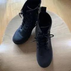 最終値下げNUOVO ブラック レースアップブーツ Sサイズ