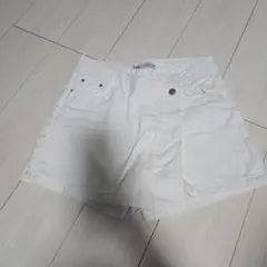 ZAPA ホワイト ショートパンツ