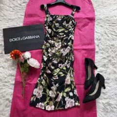 【美品】DOLCE&GABBANA 花柄ワンピース ブラック ノースリーブ 36のサムネイル