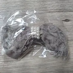 ベージュ リボンバレッタ パール付き