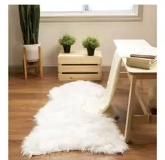 ホワイトファー　ラグ　ムートンラグ　フェイク