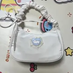 ウサギ刺繍 ホワイトハンドバッグ