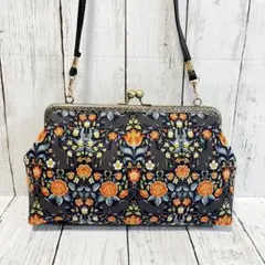 猫オールドローズ柄　がま口バッグ　合皮ショルダー紐付き　ハンドメイド　ダマスク