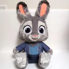 Item thumbnail for item f323b6fb-184d-493a-8e93-b731b76097ea