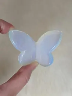 ♡蝶々 バタフライ♡ カービング オパール 天然石