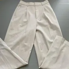 【最終値下げ】 UNIQLO レディース タックワイドパンツ ナチュラル