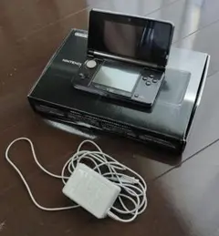 任天堂 3DS ブラック 本体 + ACアダプター+ DSソフトまとめ売り