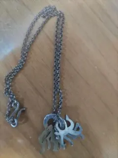 ネックレス 金属製