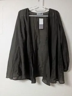 カーキブラウン　カーディガン