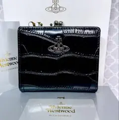 【新作✨️ショッパー付】ヴィヴィアン・ウエストウッド 折財布 ブラック
