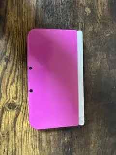 new ニンテンドー3DS LL ピンク　ホワイト　＋充電器、タッチペン