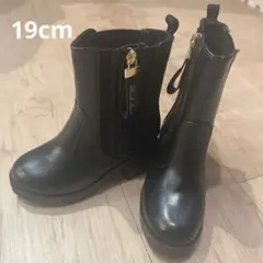 黒 ショートブーツ