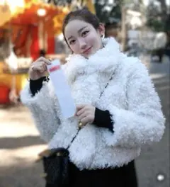 HYEON ヘヨン♡ poodle coat / white