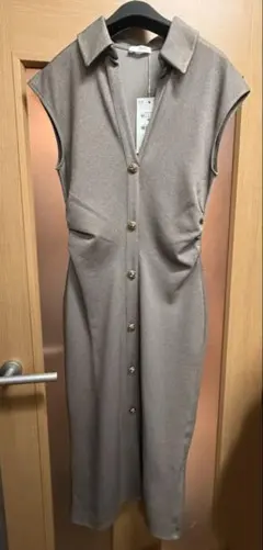 【新品未使用】ZARA ノースリーブワンピース