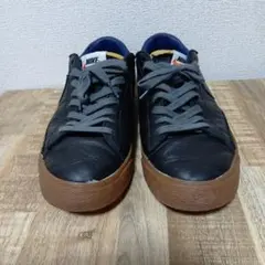 ナイキスニーカー〈CW4643-991〉Blazer Lowブラックのサムネイル