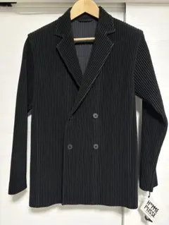 オムプリッセイッセイミヤケ　短丈ダブルジャケット　サイズ3 美品 HOMME PLISSE オムプリッセイッセイミヤケ ダブルショートジャケット