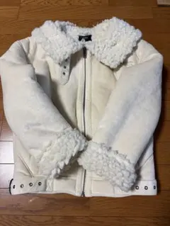 未使用MURUA Sアイボリーフェイクムートンルーズブルゾン アウターレディース