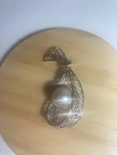 シルバーフィラグリーブローチ マベパール付き 約5cm