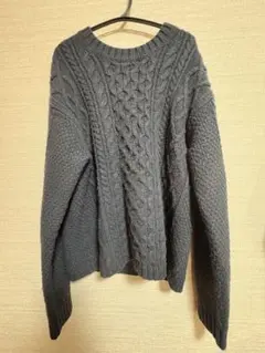 ユニクロ　ケーブルクルーネックセーター