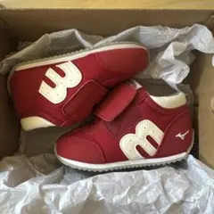 ミキハウスとミズノコラボ　スニーカー