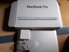 MacBook Pro 13インチ Late 2011本体＋充電器