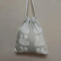 ウサギ柄巾着袋　ハンドメイド