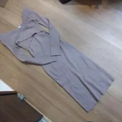 リゼクシー、オフショルダー長袖ニットワンピース