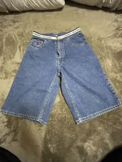 Item thumbnail for item d5647205-a615-4121-868a-71f8af681f42