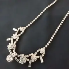 エレガントなクリスタルネックレス2個セット