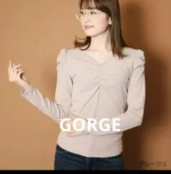 新品未使用タグ付　GORGE　シャーリングパワショルプルオーバーのサムネイル