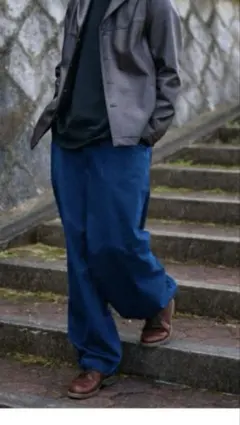 UNIQLO c ワイドパラシュートパンツ　ブルー