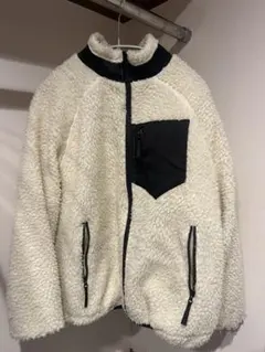 フリースジャケット クリーム色