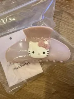 HLT× hello kitty コラボ　ヘアクリップ　ピンク　ローズ
