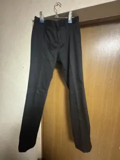 ユニクロ センタープレスパンツ ウエスト61cm