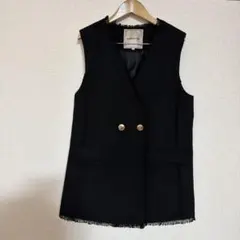 アルページュストーリー パールボタンツイードペプラムジレ ブラック S