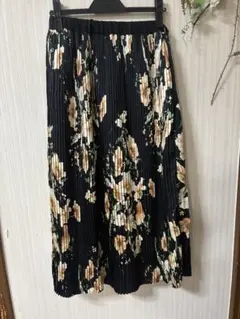 ゆりりん様専用 [お買い得](Bou jeloud)花柄プリーツロングスカート