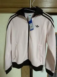 adidas ピンク　トラックジャケット