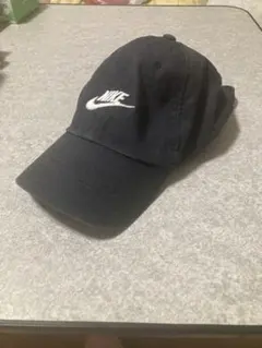 Nike 黒 キャップ 刺繍ロゴ