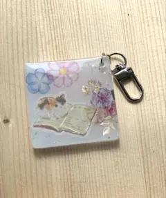 ハンドメイド レジンキーホルダー 猫