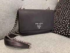 プラダ ショルダーバッグ チェーンショルダーのサムネイル