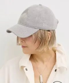 新品未使用アパルトモンレミレリーフ、New Era グレー キャップのサムネイル
