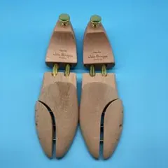 Item thumbnail for item 29a1b169-42a6-4e76-827b-f46df601425e