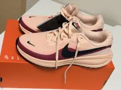 Nike スニーカー レボリューション８　ピンク REVOLUTION 8